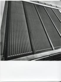 Junkers, Detail der Dachpaneele des Hoesch-Energiedachs ("Solarabsorber")