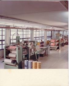 Leitz, Blick in eine Produktionshalle für Papier