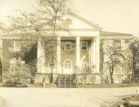 Philadelphia, The Woodlands, Haus mit Garten