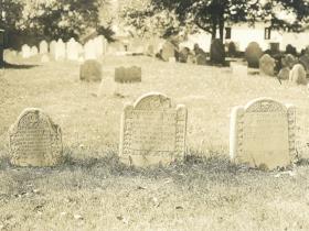 Salem, Friedhof, Grabsteine: Saunders'