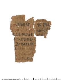 Hieratischer Papyrus mit Resten von verschiedenen Rezepten und deren Anwendung