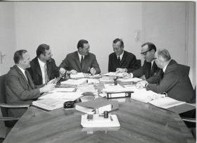 Leitz, Sitzung der Geschäftsführung