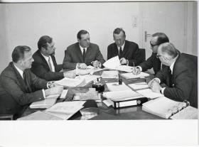 Leitz, Sitzung der Geschäftsführung