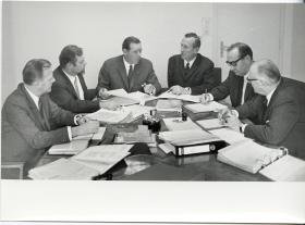 Leitz, Sitzung der Geschäftsführung