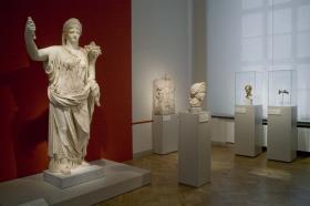 Blick in Raum 7 der Dauerausstellung der Antikensammlung im Alten Museum (Obergeschoss): Rom - Gesichter des Imperiums