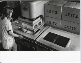 Leitz, Herstellung von von Kunststoff-Ringbüchern mit vier Ringen