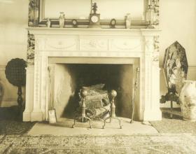 Salem, Kamin: Crowninshield Devereux House