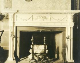 Salem, 393, Essex Street, Lindall-Barnard-Andrews House, Kamin