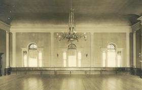 Salem,  9, Chestnut Street / 7, Cambridge Street, Hamilton Hall, Saal
