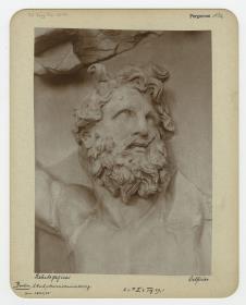Pergamonaltar, Ostfries - Ausschnitt: Gegner der Hekate