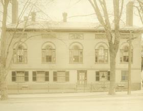 Salem, 9, Chestnut Street / 7, Cambridge Street, Hamilton Hall, Gäbeude