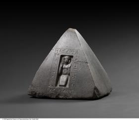 Pyramidion vom Grab des Ptah-mose