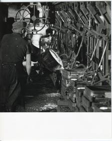 Robert Bosch GmbH, Arbeiter am Gießband