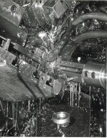 Robert Bosch GmbH, Maschinendetail im Produktionsprozess