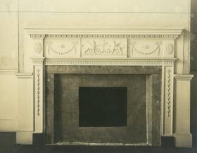 Waltham, Governor Gore Mansion, Kamin