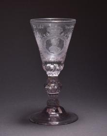 Kelchglas mit Bildnis Friedrich II. von Preußen