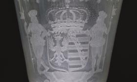 Pokal mit Wappen und Monogramm AM