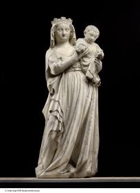 Stehende Maria mit Kind