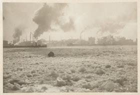 Im Eis. Blohm & Voss (aus dem Album "Hamburg: Land und Leute der Niederelbe", Nachträge)