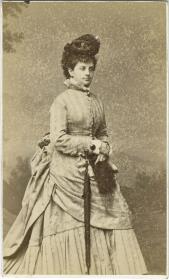 Porträt der Josefine Zampa