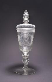 Deckelpokal mit Monogramm FR und Posthorn