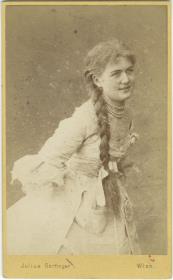 Porträt der Hermine Meyerhoff in Rollenkostüm