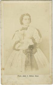 Porträt der Auguste Former