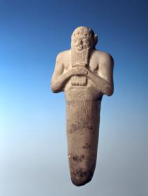 Gründungsurkunde in Form einer Statuette mit Inschrift des Königs Lugalkisalsi