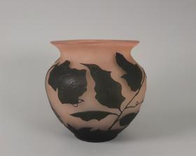 Vase mit Glockenrebe