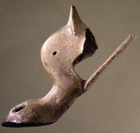 Löwenbein als Gerätefuss