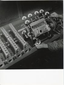 Robert Bosch GmbH, Gehäuse von Einspritzpumpen werden geprüft