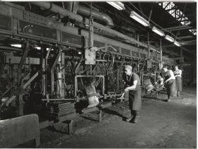 Robert Bosch GmbH, Arbeiter am Gießband