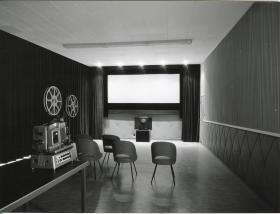 Robert Bosch GmbH, Raum für Filmprojektionen (in der Niederlassung Brüssel?)