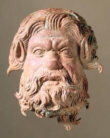 Maske eines Satyrn. Einige Bartenden abgebrochen (Silensmaske)