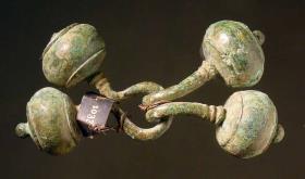 Haken und Öse
