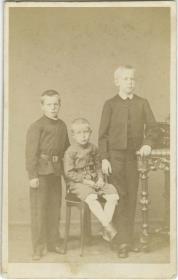 Porträt dreier Jungen