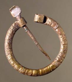 Schnalle (eine Fibel)