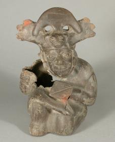 Kniende anthropomorphe Figur