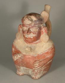 Stehende anthropomorphe Figur