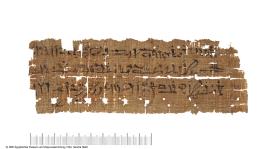 Hieratischer Papyrus als Amulett für ein Neugeborenes