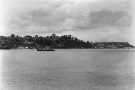 Küstendampfer Ibeno zwischen Queens Beach und Duke Town