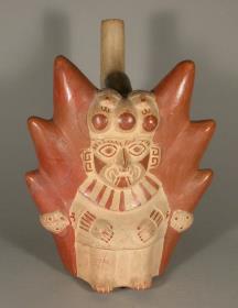 Anthropo-zoomorphe Figur im Gebirge