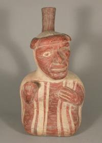 Sitzende anthropomorphe Figur, einäugig