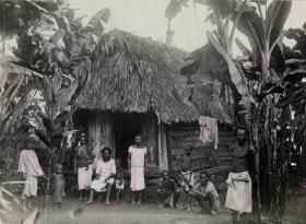 "Ein eingeborn. Häuptling u. Familie, Kinawanua"