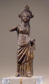 Statuette einer Priesterin