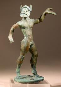 Kandelaberbekrönung (?). Statuette eines tanzenden Satyrs