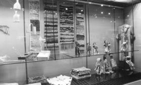 Juniormuseum: Kinderarbeiten aus verschiedenen Werkkursen des Juniormuseums (Ausstellung des Vereins Jugend im Museum)