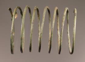 Armring in Form einer Spirale
