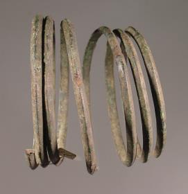 Armring in Form einer Spirale