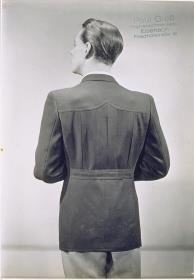 Mann in Jacket von Paul Groß